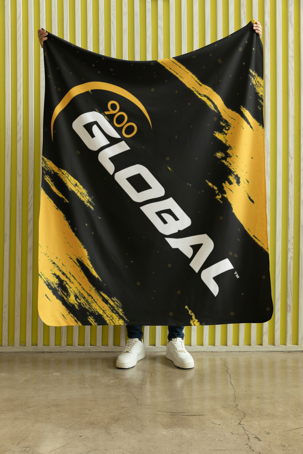 900 Global Paint Splash 60" x 80" Plush Blanket