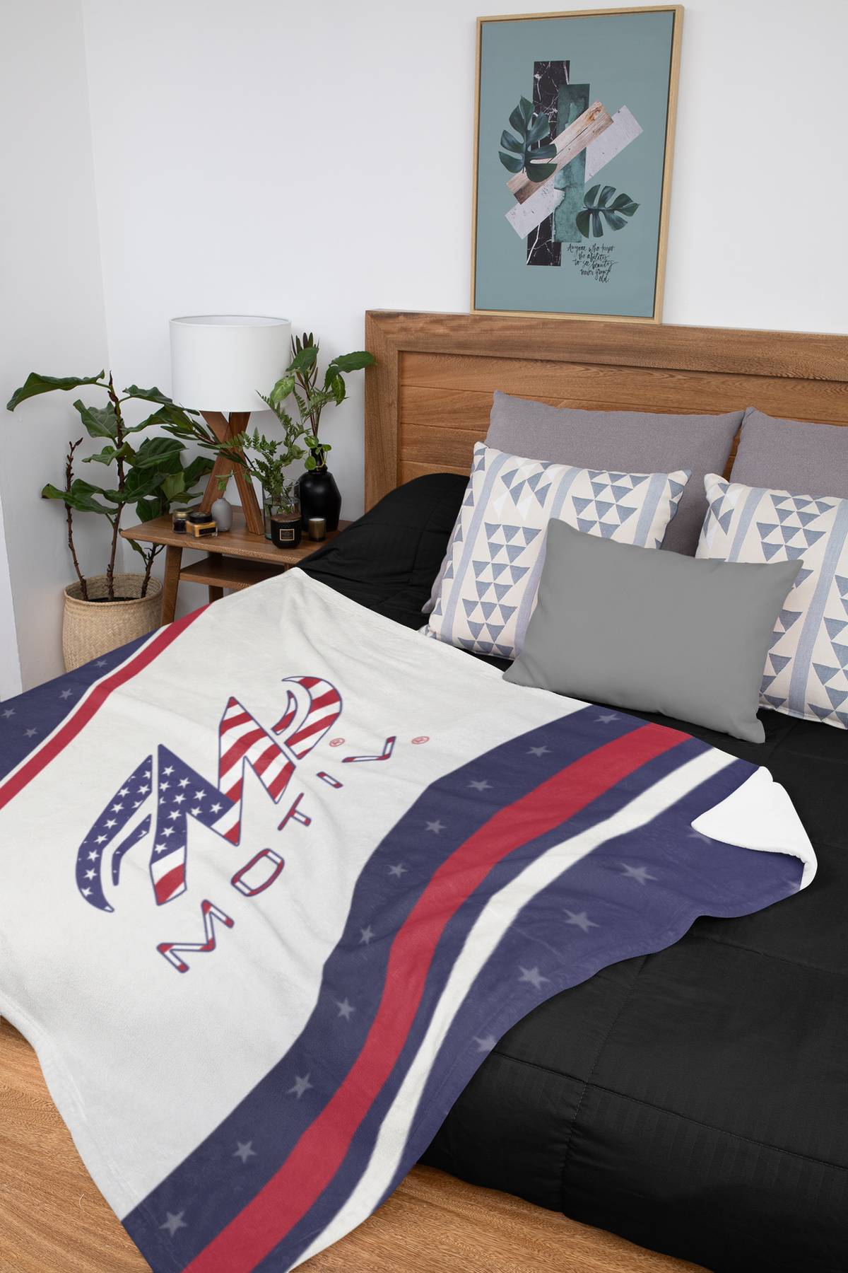 Motiv USA 60" x 80" Plush Blanket