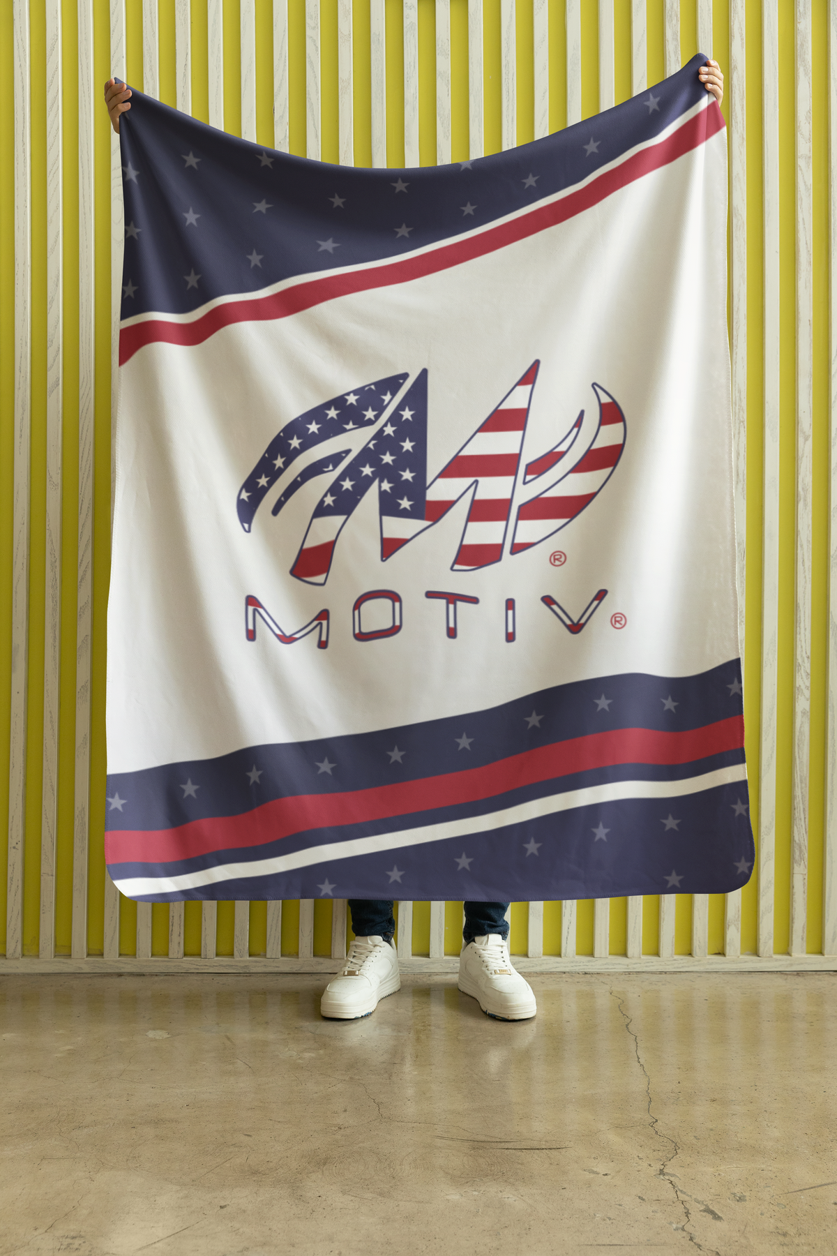 Motiv USA 60" x 80" Plush Blanket